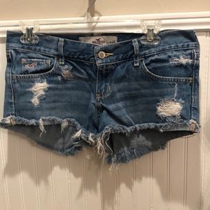 Hollister low rise shorts